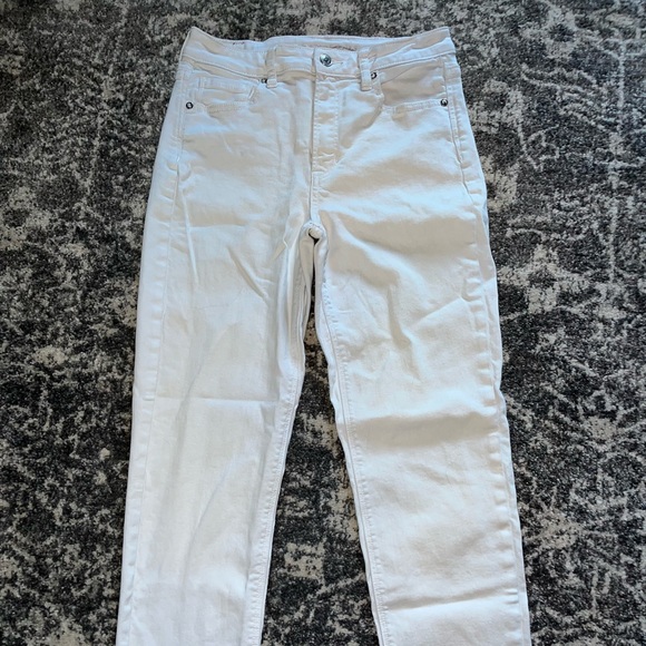 American Eagle Outfitters Denim - American eagle mom jeans